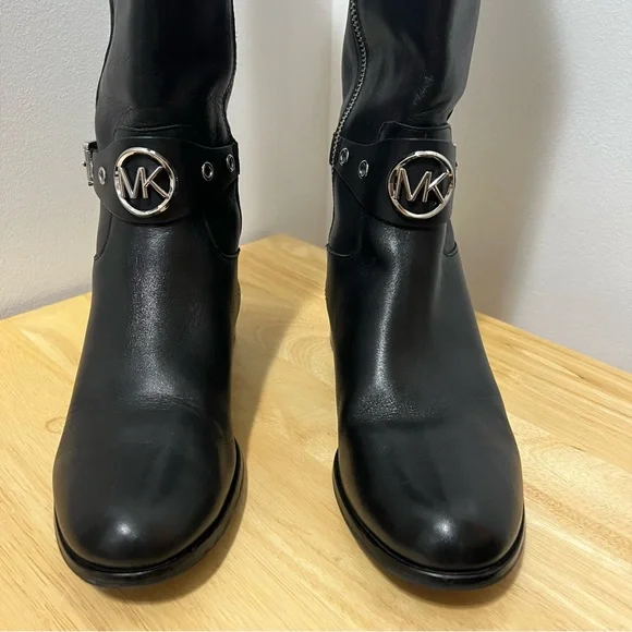 Michael Kors Tall Black Leather Boots size 6 silver hardware - Picture 7 of 9